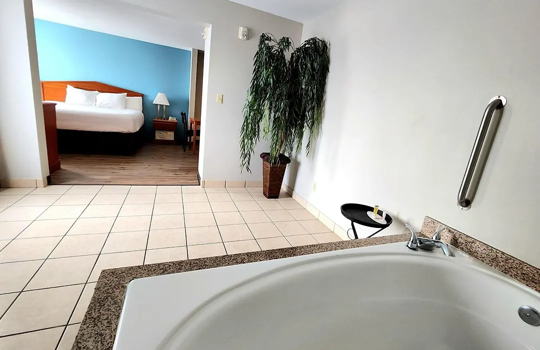 Days Inn & Suites By Wyndham Thibodaux-1