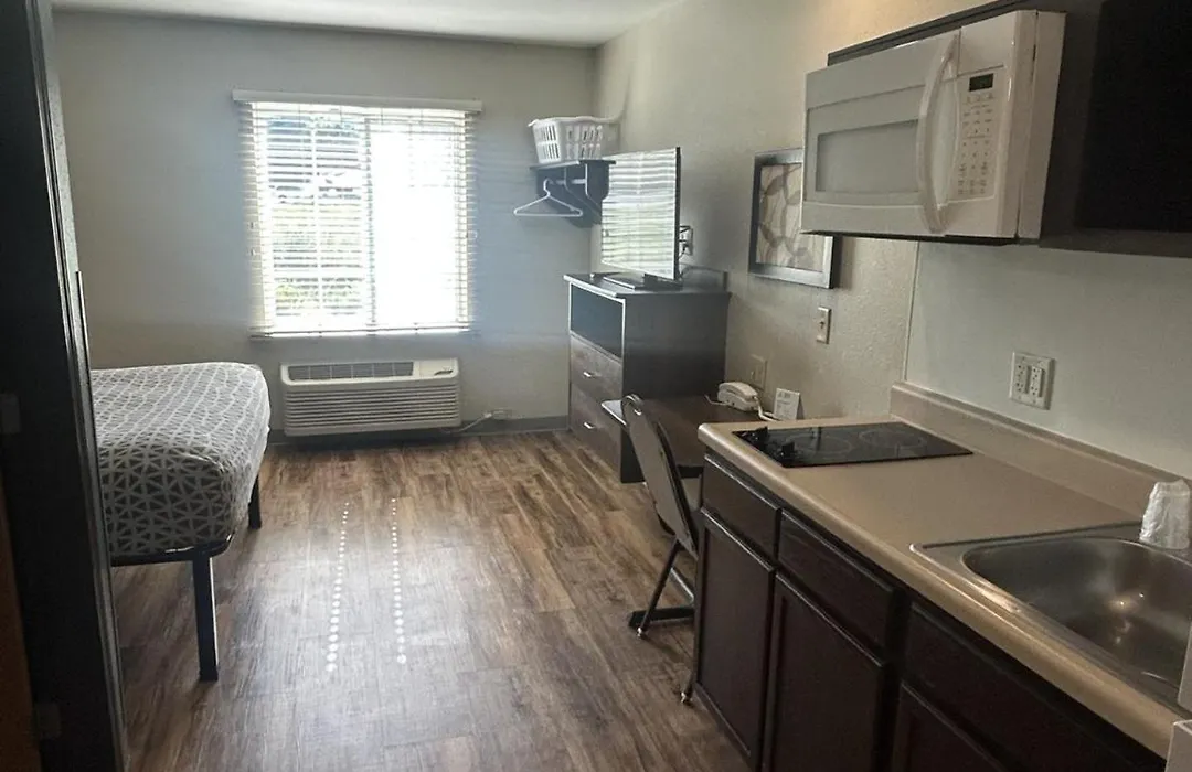 Woodspring Suites Nashville Airport-1
