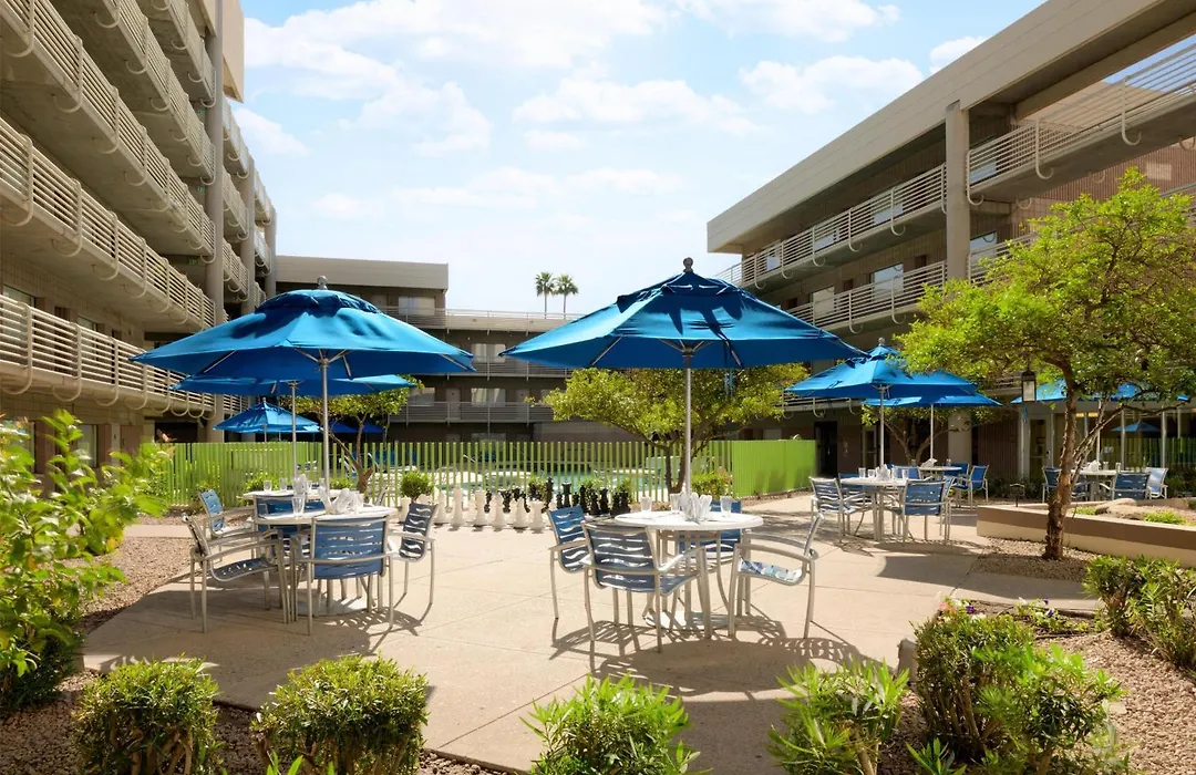Doubletree Suites By Hilton Phoenix-1
