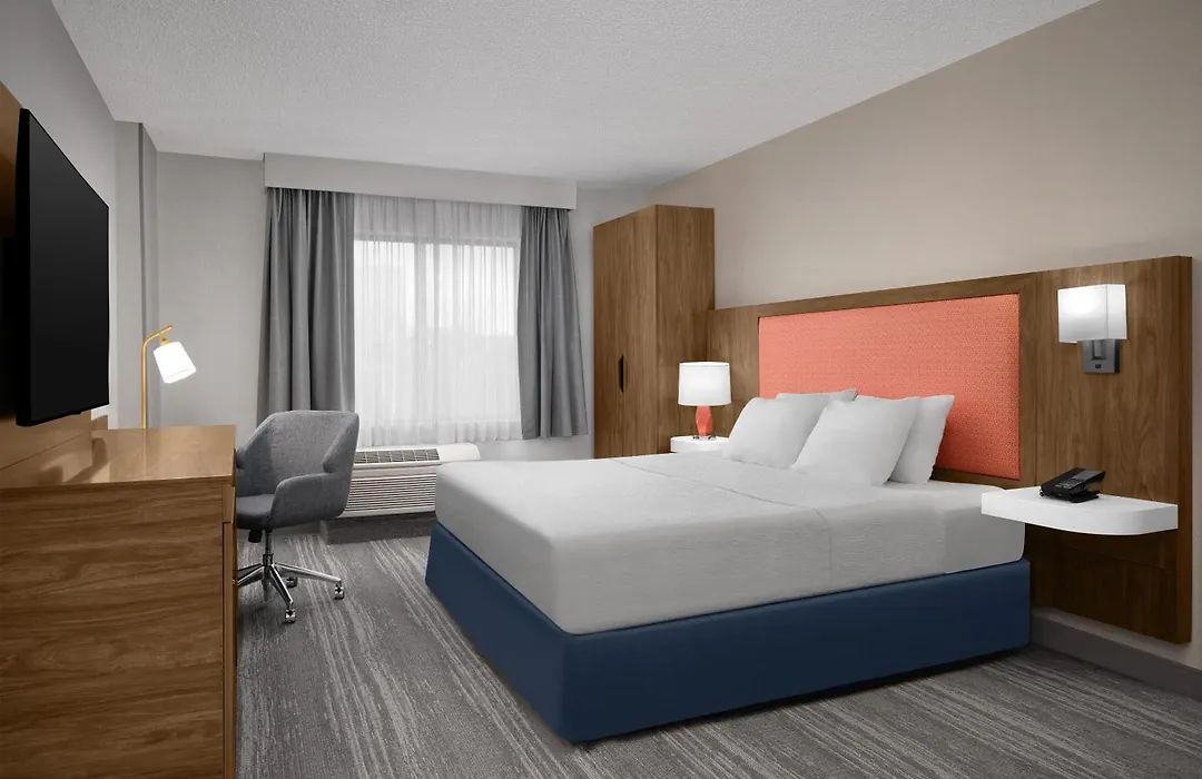 Hampton Inn & Suites Denver-Cherry Creek-1