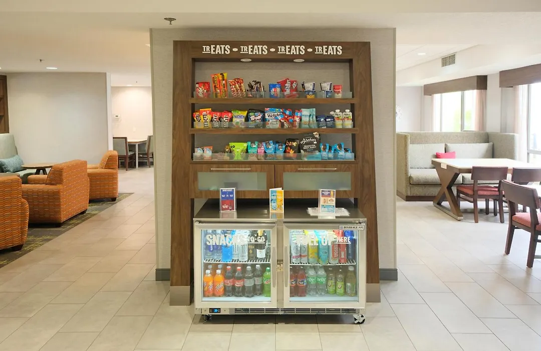 Hampton Inn Lima-1