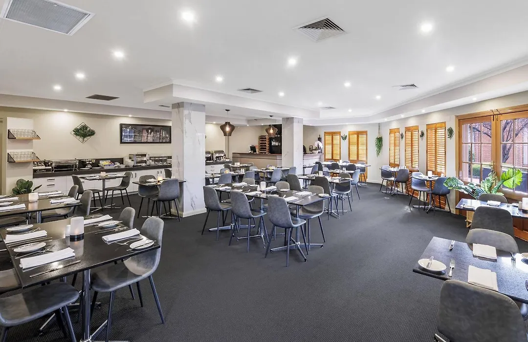 Quality Hotel Melbourne Airport-1