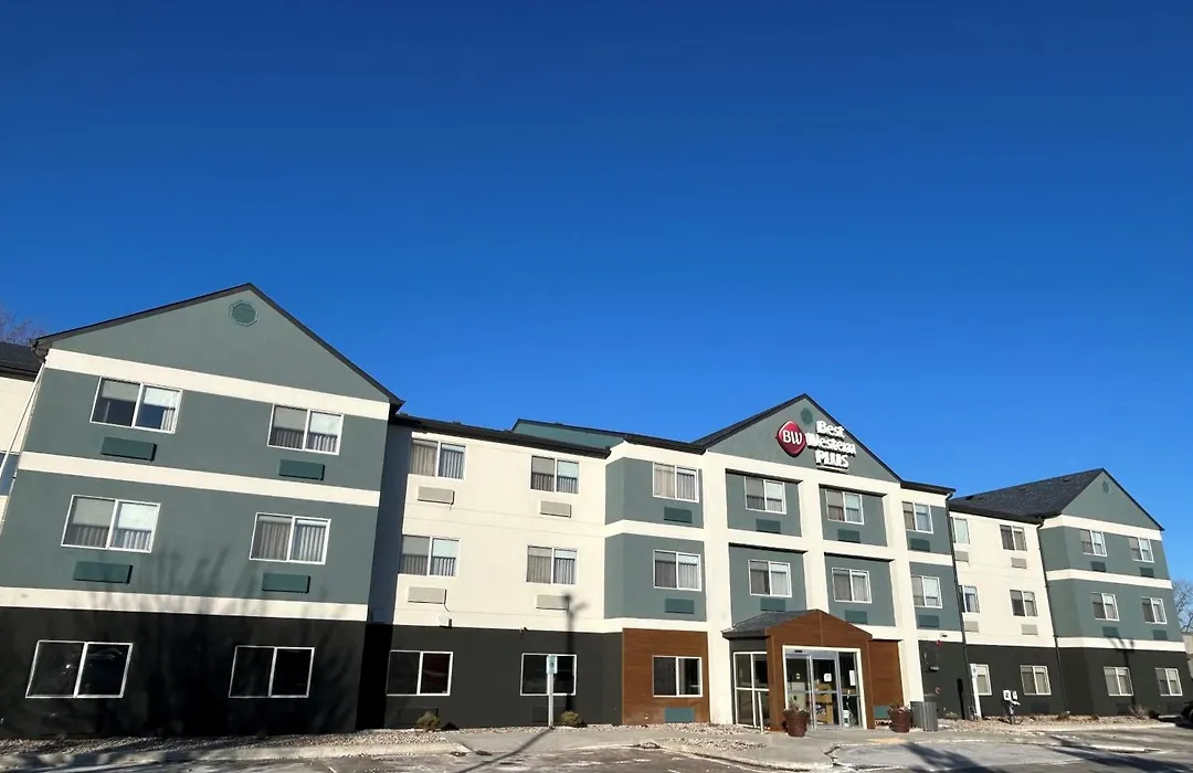 Best Western Plus Paper Valley Hotel-1
