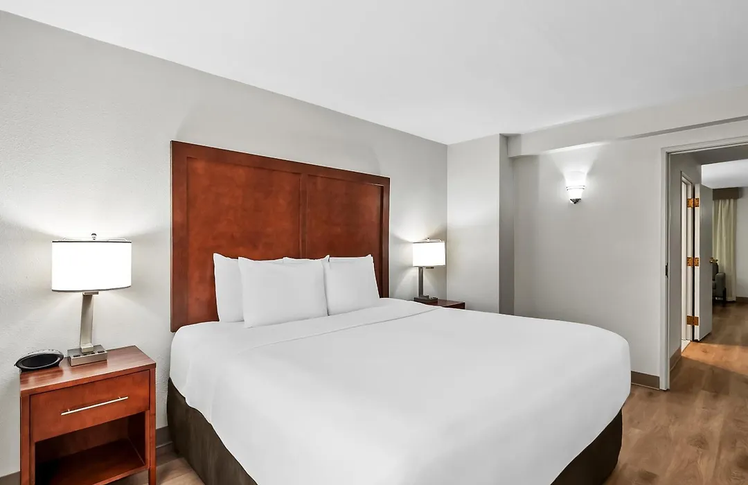 Comfort Suites Near Potomac Mills-1