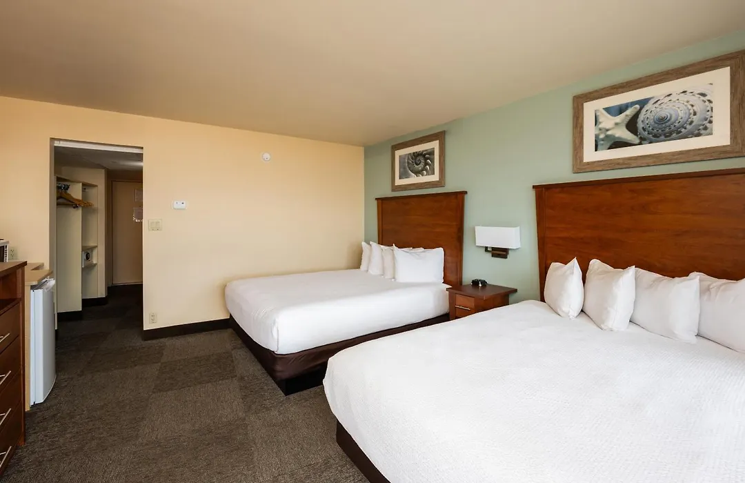 Reges Oceanfront Resort-1