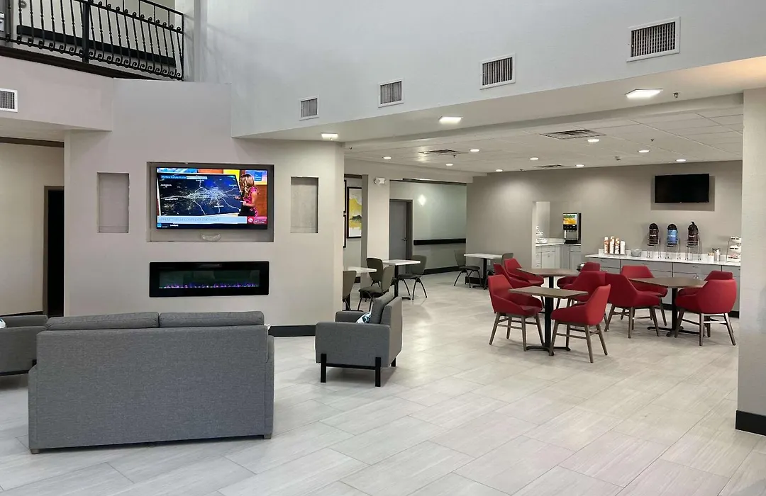 Comfort Inn & Suites-1