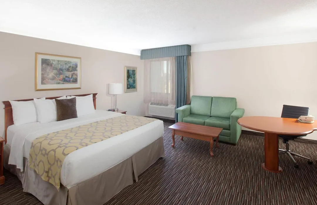 Baymont By Wyndham Texarkana-1