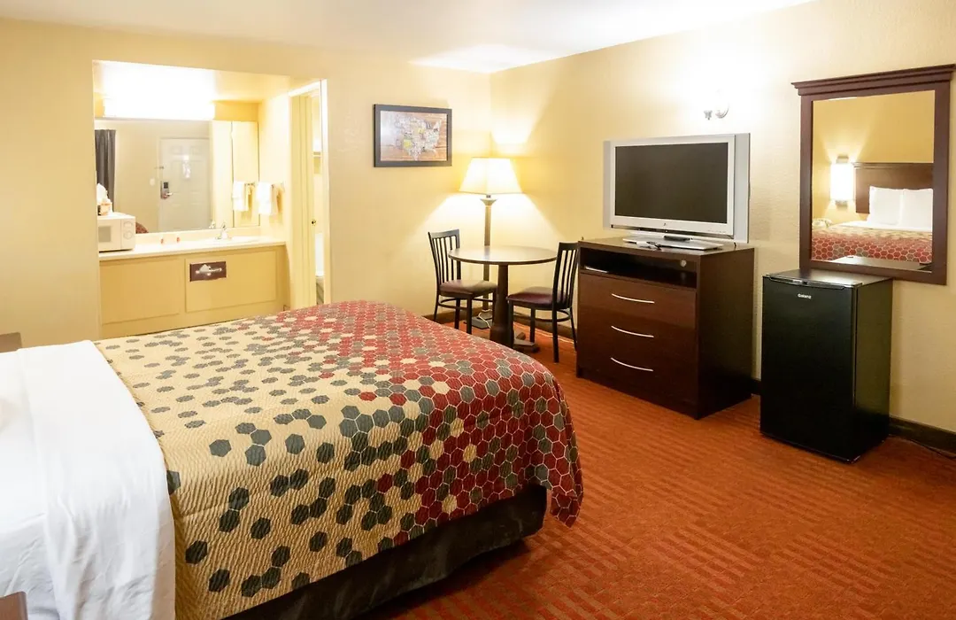 Econo Lodge Mcalester-1