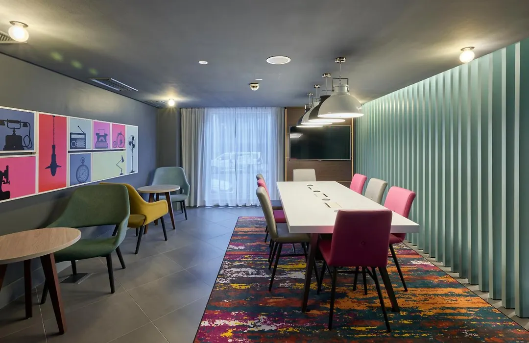 Premier Inn Wien City Hauptbahnhof-1