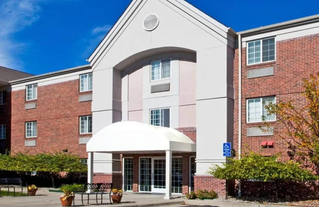 Mainstay Suites Southfield-Detroit-1