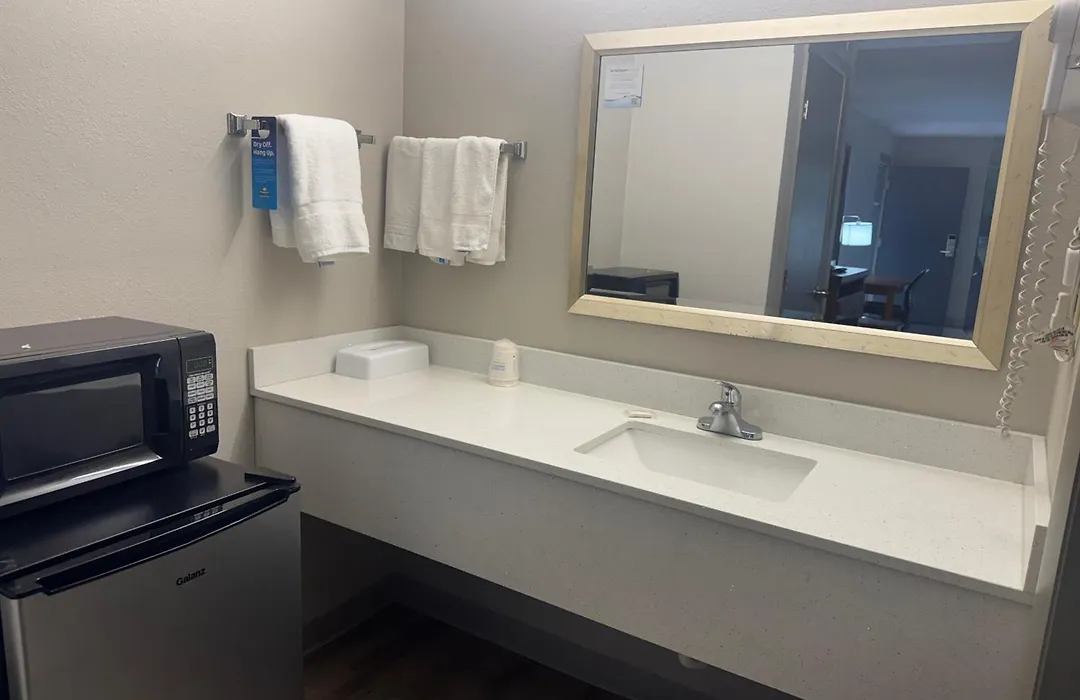 Days Inn By Wyndham Lake City I-10-1