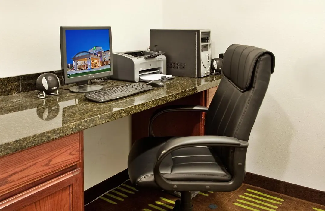 Holiday Inn Express Hotel & Suites St. Charles By Ihg-1