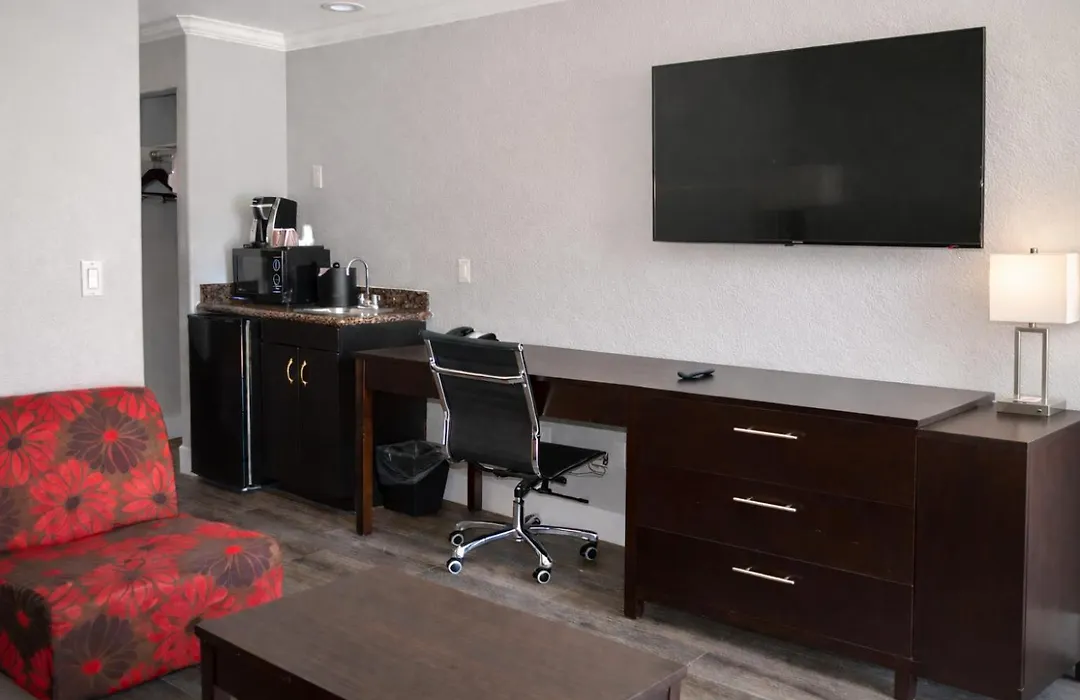 Fairview Inn & Suites-1