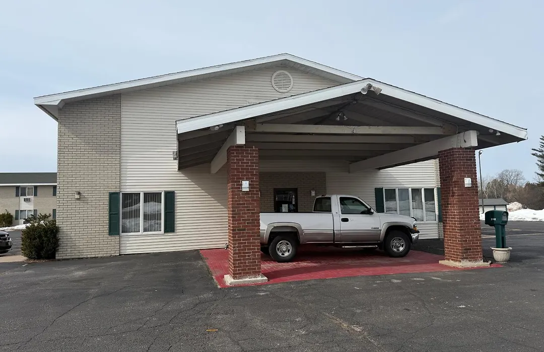 Iron Mountain Inn & Suites Mi Us 2-1