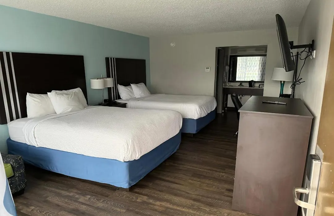 Days Inn By Wyndham Goldsboro-1