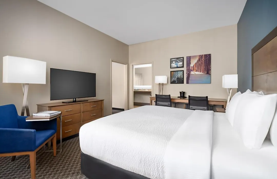 La Quinta Inn & Suites By Wyndham Chicago Downtown-1