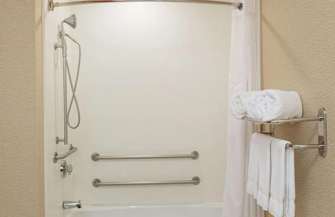 Holiday Inn Express & Suites - Olathe North By Ihg-1