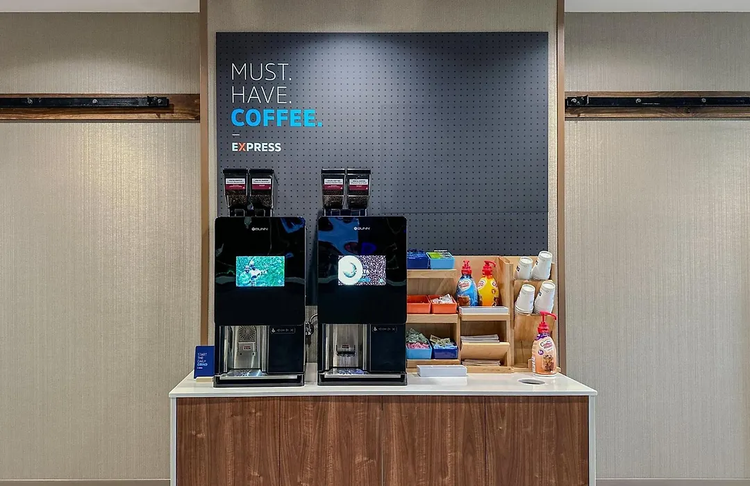 Holiday Inn Express & Suites Terre Haute By Ihg-1