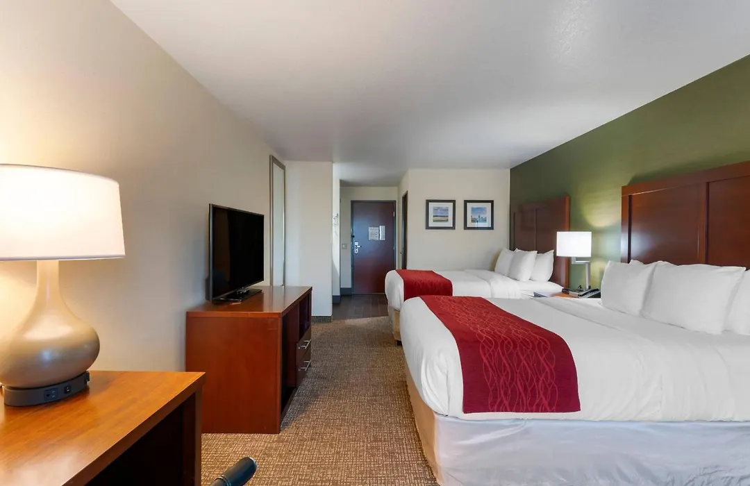 Comfort Inn & Suites Salem Northeast-1