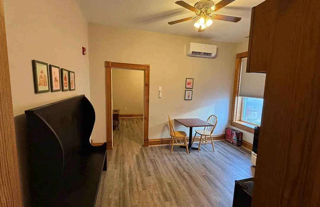 Hermann Crown Suites-1