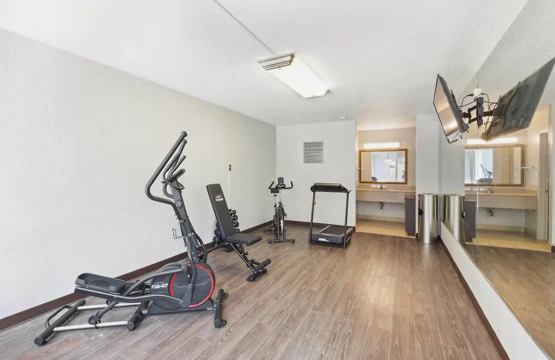 Ramada By Wyndham Houma-1