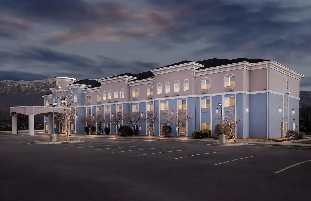 Comfort Inn Ogden Near Event Center-1