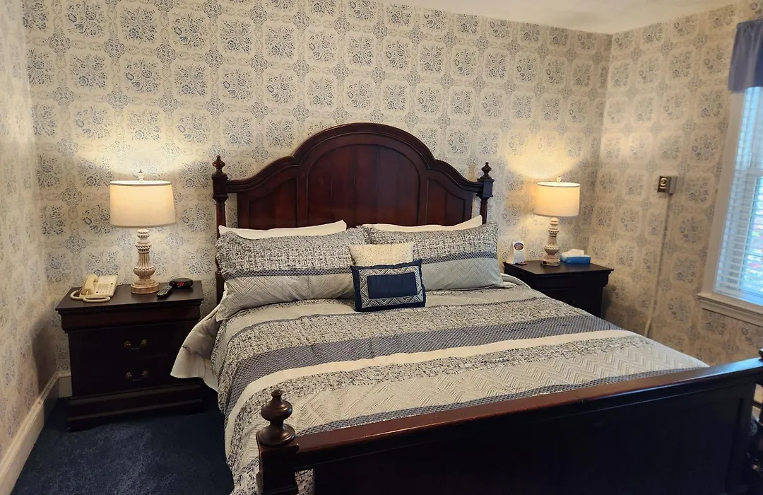 The Country Inn Of Berkeley Springs-1