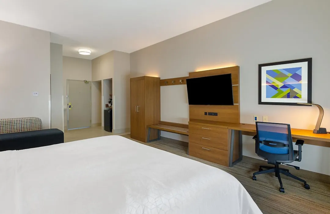 Holiday Inn Express Hotel & Suites Weston By Ihg-1