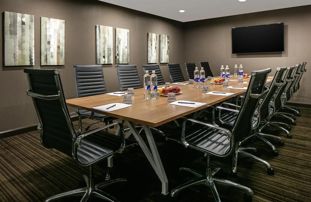 Doubletree By Hilton Dallas Market Center-1