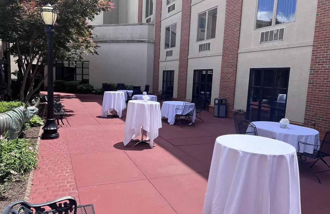 Doubletree By Hilton Bloomington-1