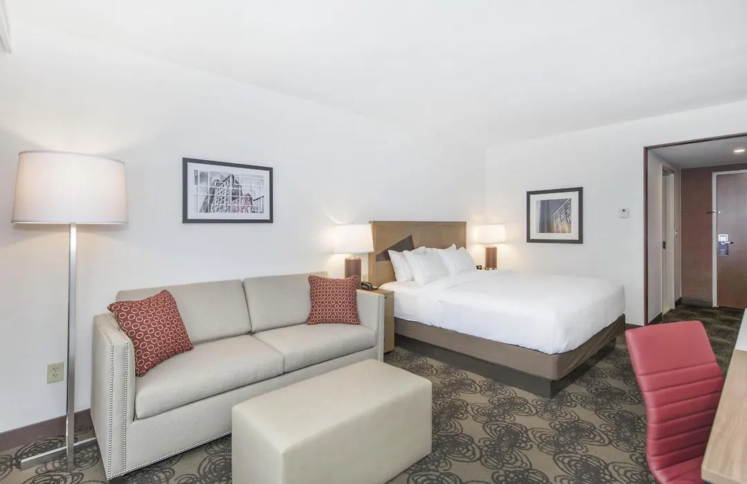 Doubletree By Hilton Raleigh-Cary-1