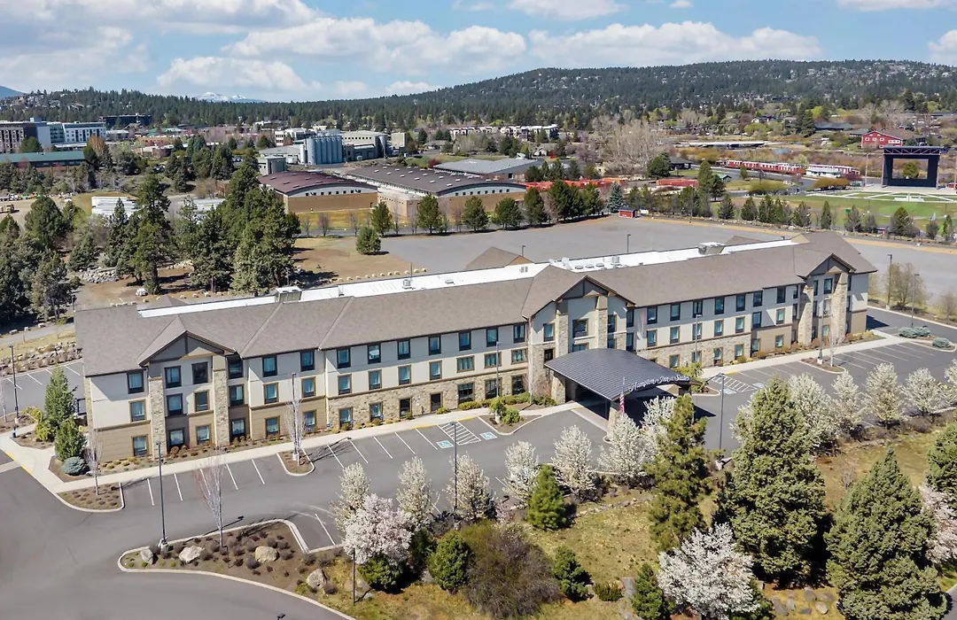 Hampton Inn & Suites Bend-1