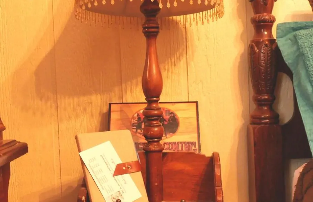 Tombstone Bordello Bed & Breakfast-1
