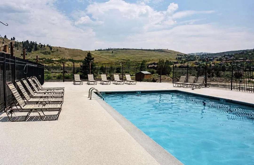 Granby Stay With Resort Amenities-1