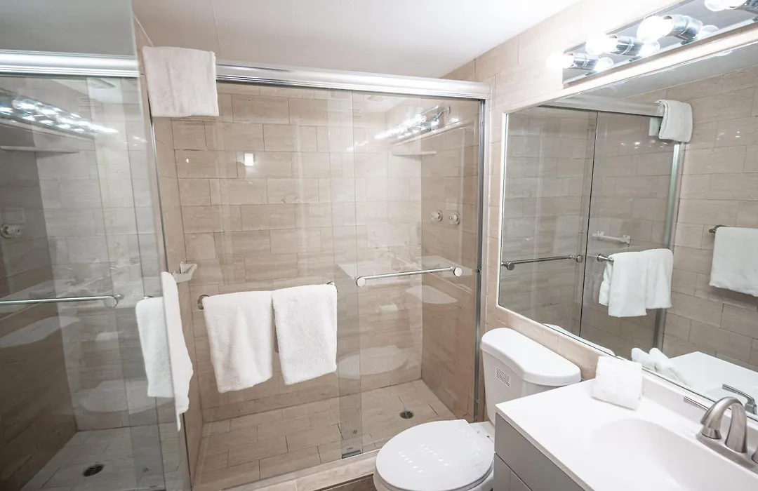 Stay Together Suites - Penthouse On The Strip Sleeps 20 - No Resort Fee-1