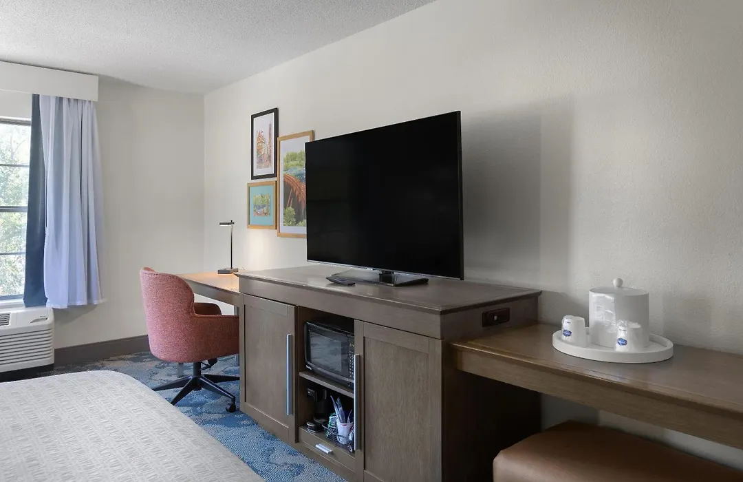 Hampton Inn Helen-1