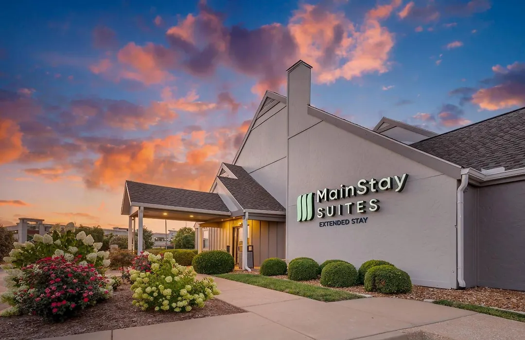 Mainstay Suites St Louis - Galleria-1