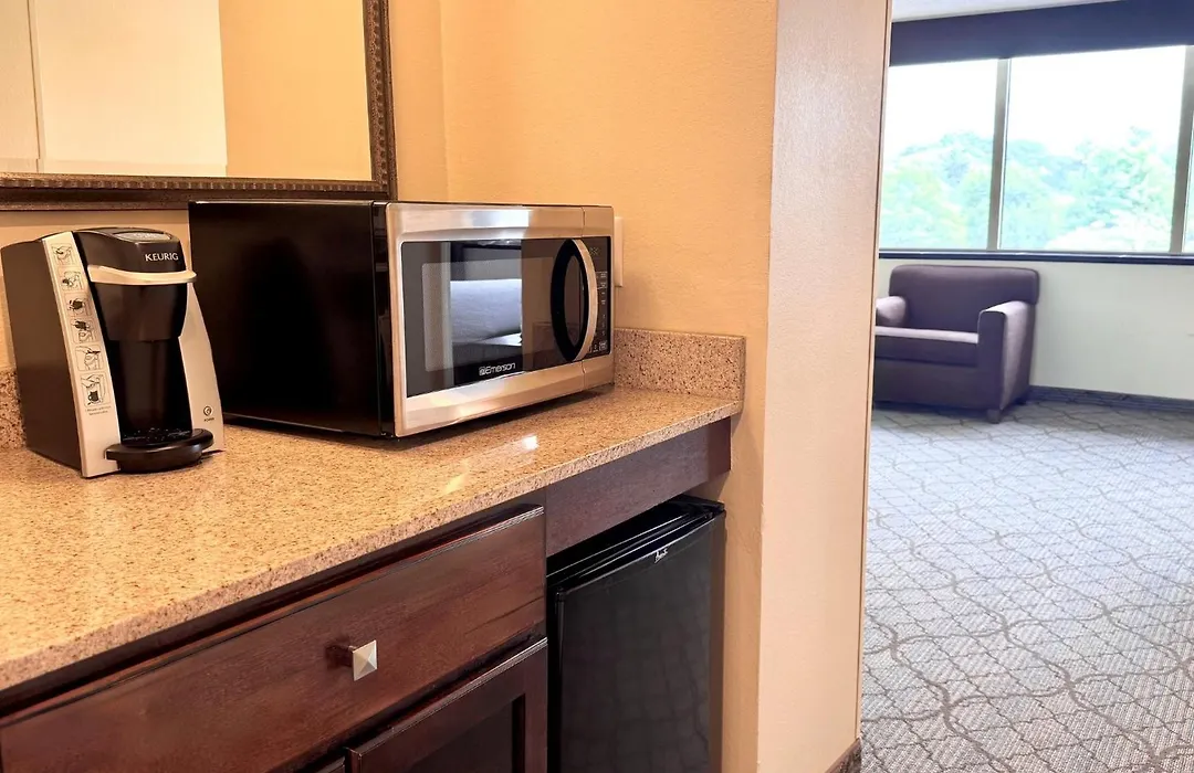 Holiday Inn Birmingham-Airport By Ihg-1
