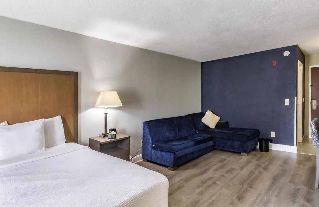 La Quinta Inn By Wyndham Richmond South-1