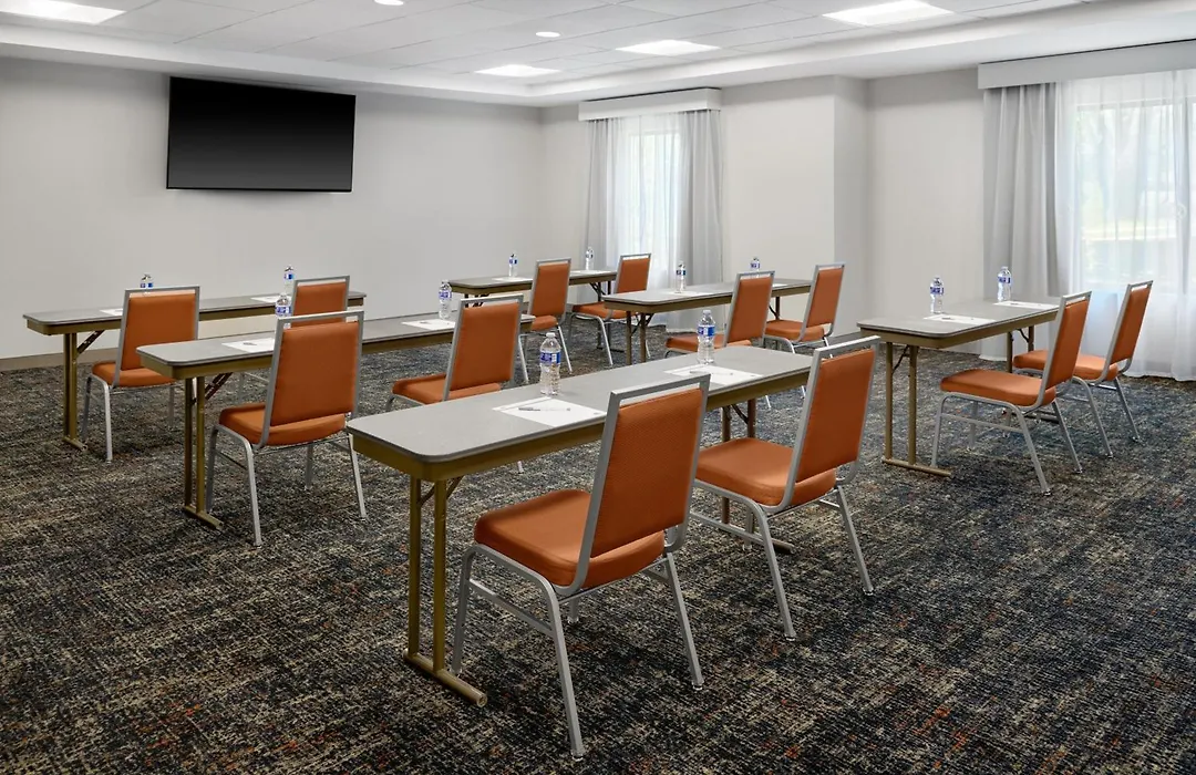 Hampton Inn Poplar Bluff-1