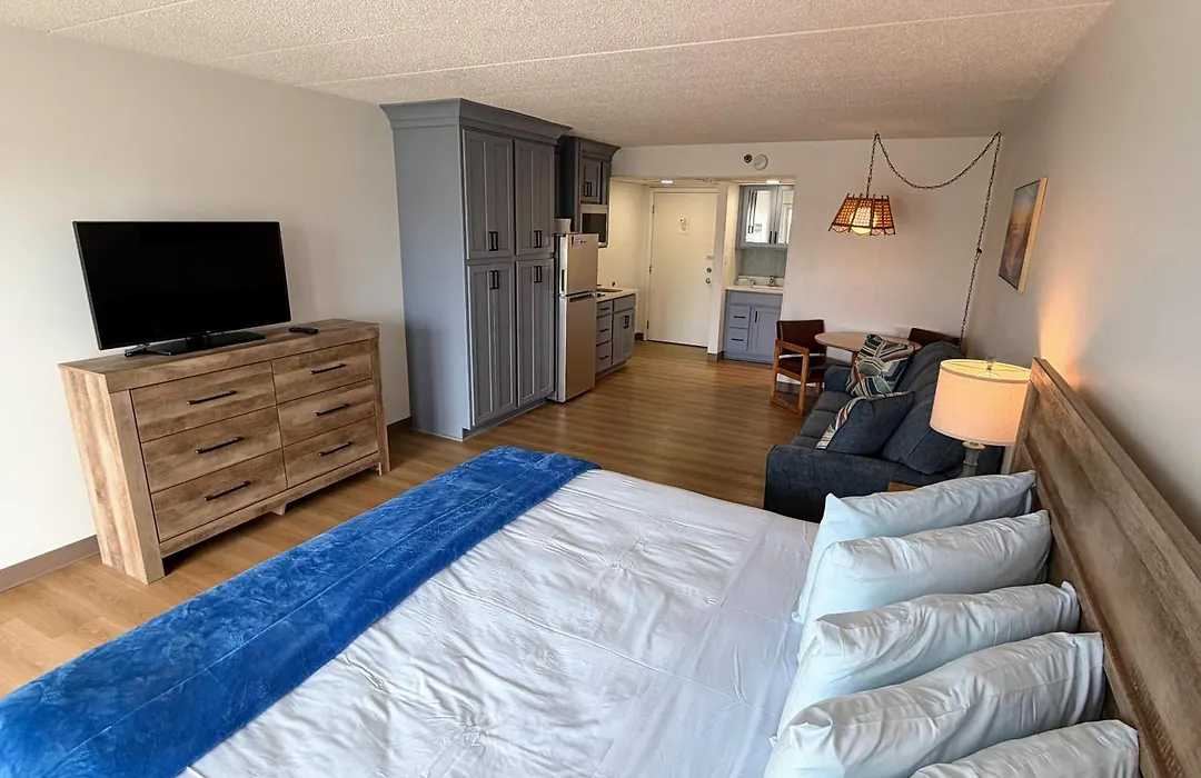 Beachcomber Motel-1