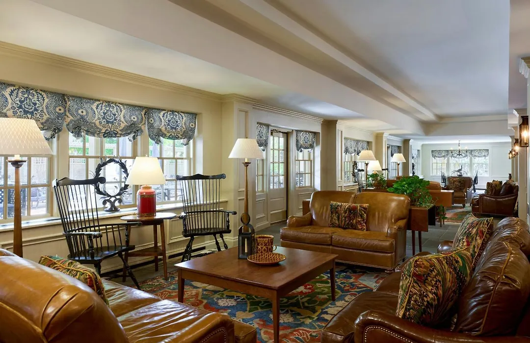 Williamsburg Lodge, Autograph Collection-1