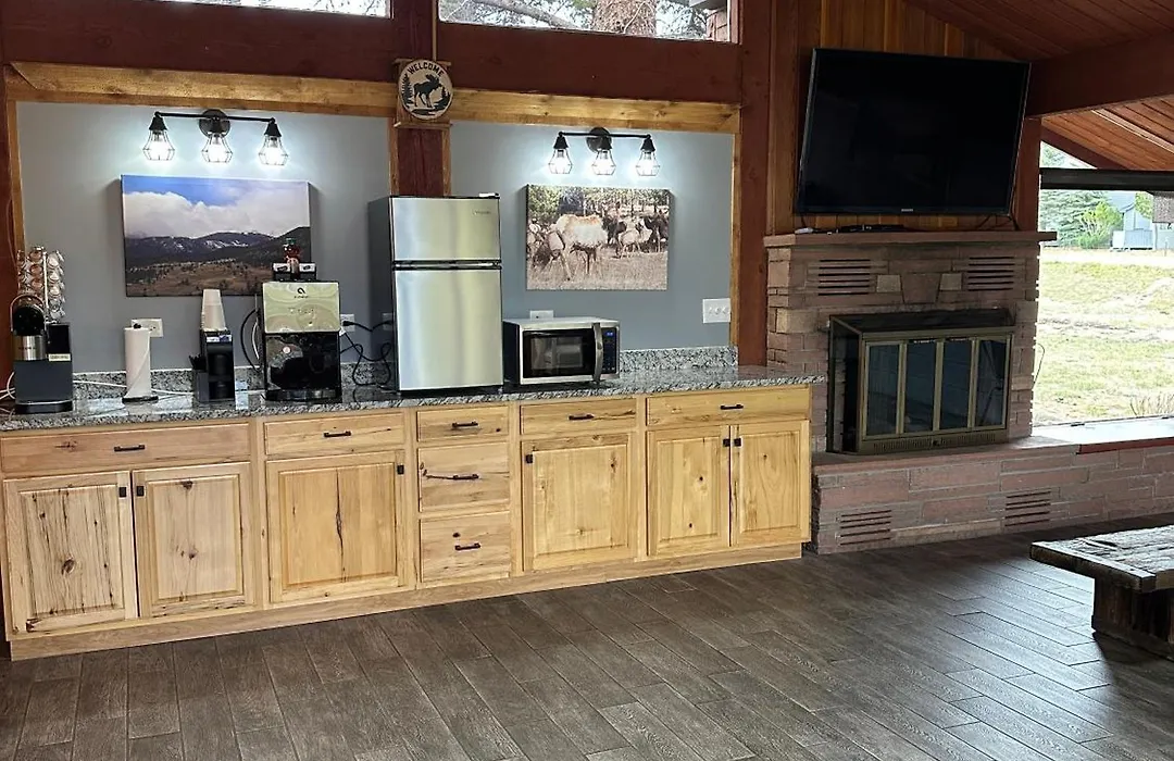 Columbine Inn (Adults Only)-1