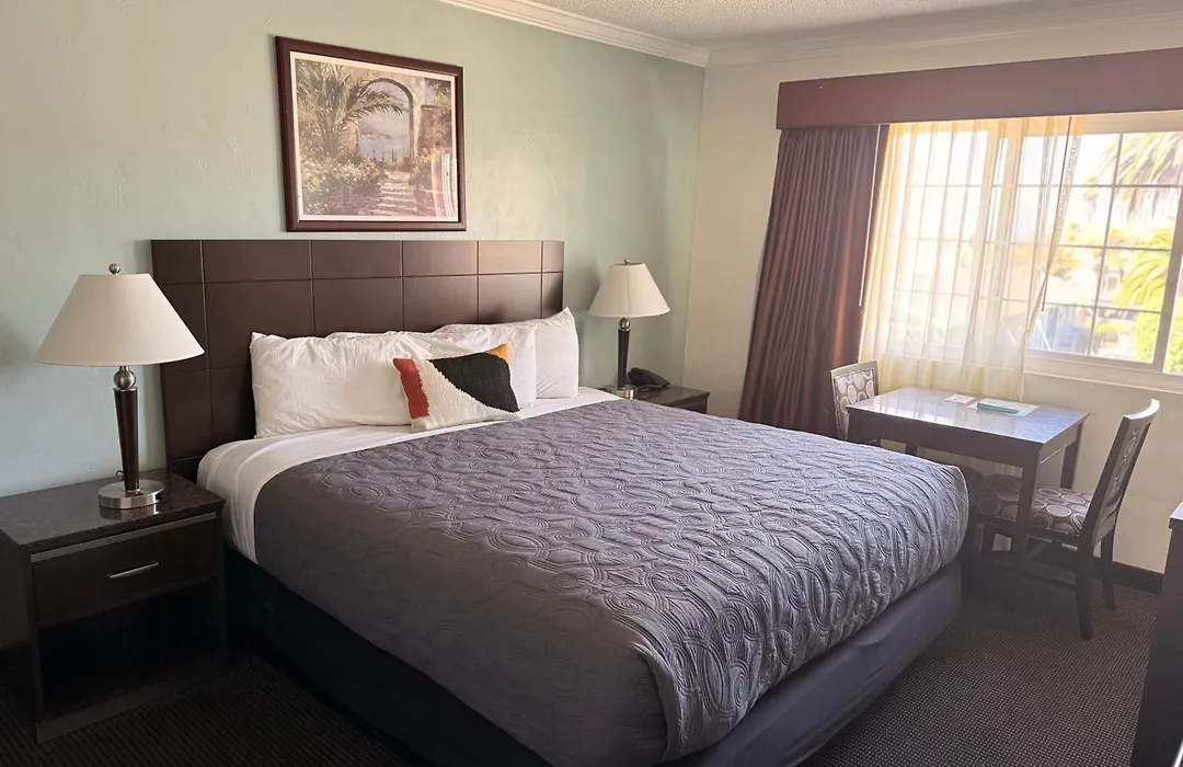 Morro Crest Inn-1