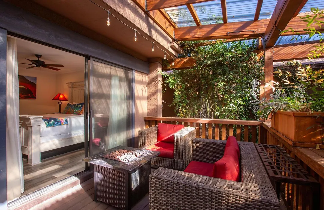 Lantern Light Inn - Romantic Getaway (Adults Only)-1