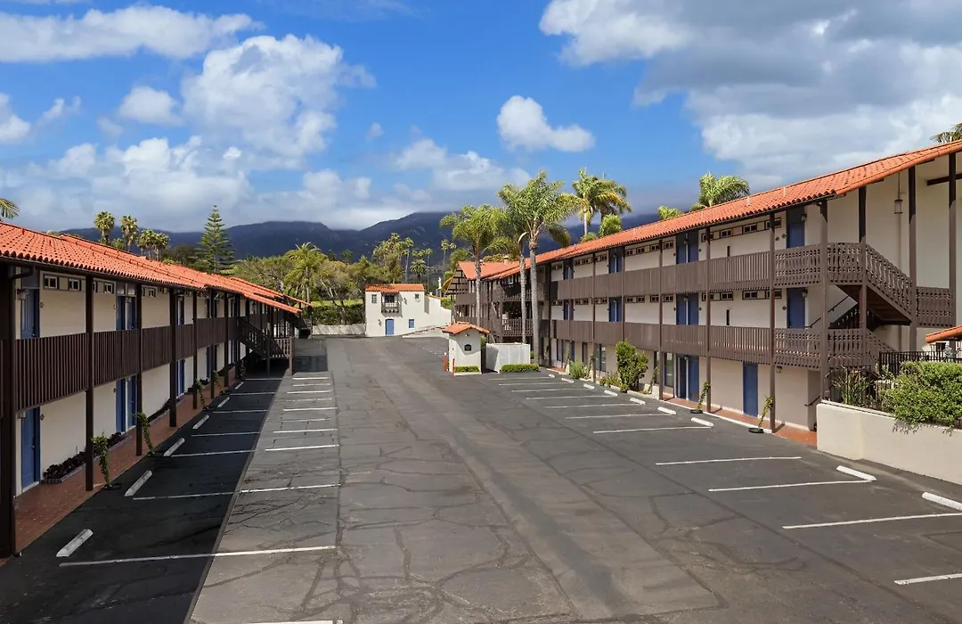 FOUND Hotels, Santa Barbara, Series by Marriott-1