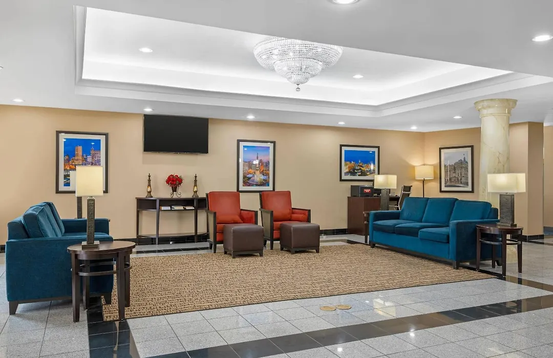 Comfort Suites Near Indianapolis Airport-1