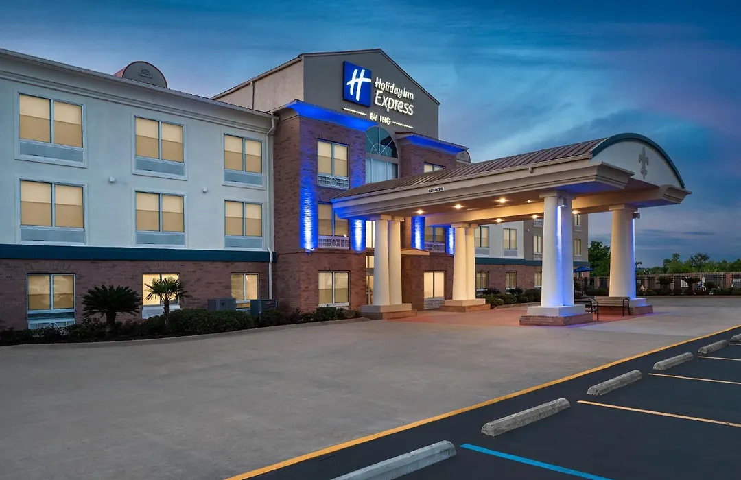 Holiday Inn Express & Suites Alexandria By Ihg-1
