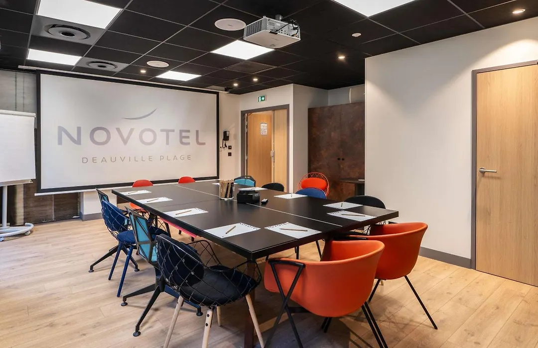 Novotel Deauville Plage-1
