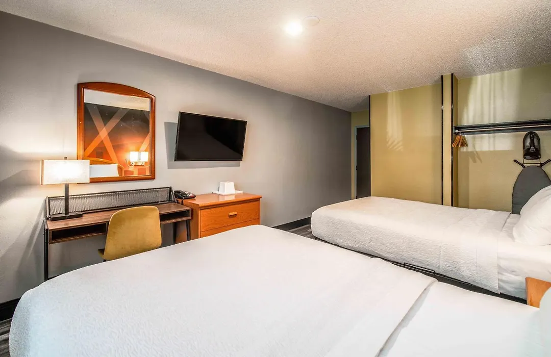 La Mirage Inn - Hollywood-1